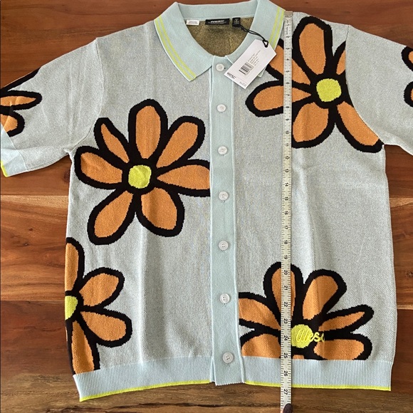 WESC short sleeve knit cardigan daisies polo collar button front blue orange M - Picture 11 of 14